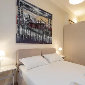  Apartamento Royal - Centro Brera Italia