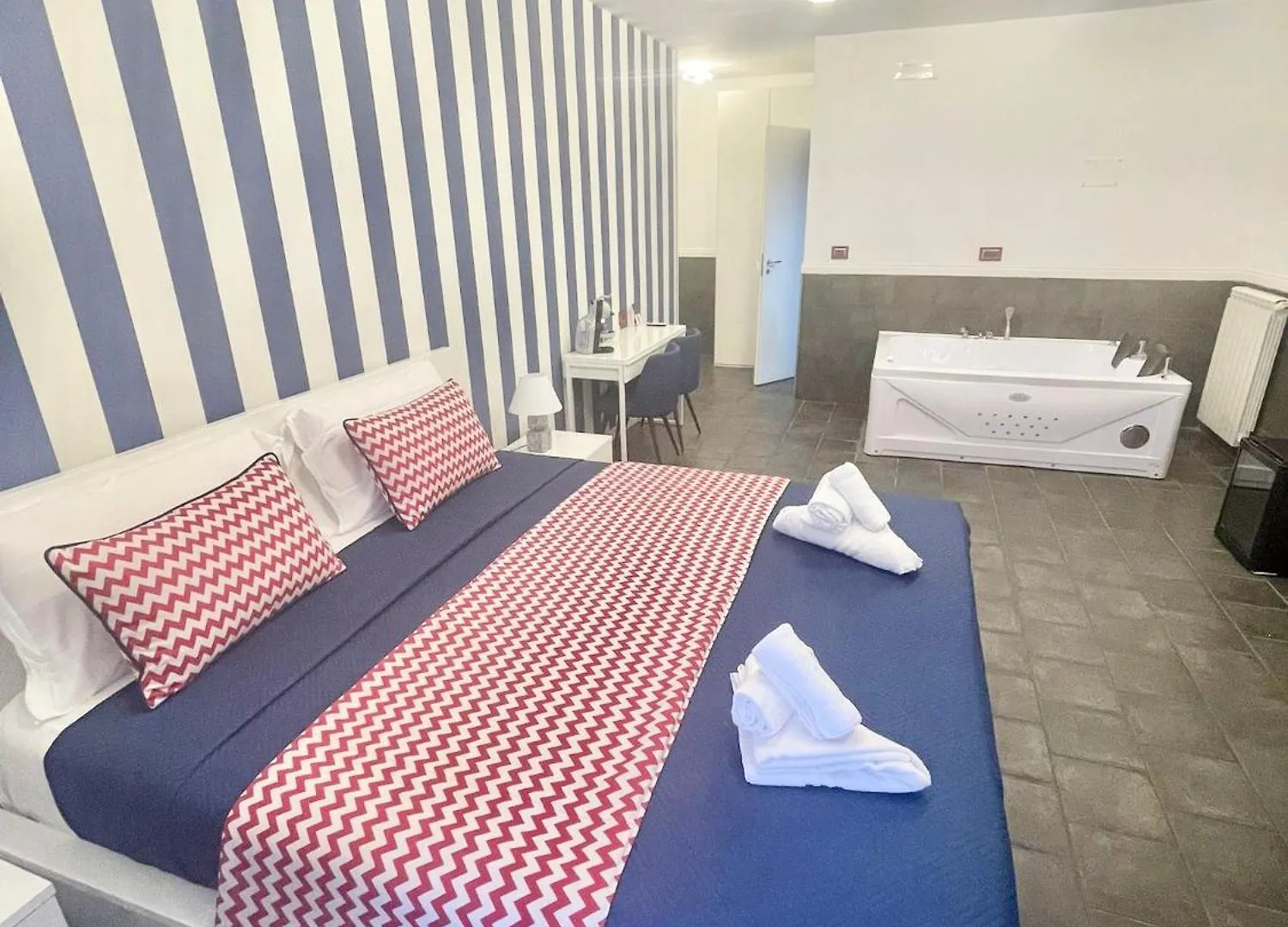 Guest house Yacht Club Angioino Hotel Naples Italy